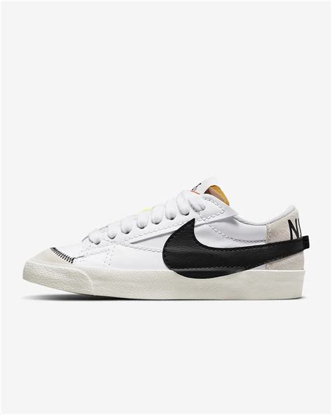 nike jumbo blazer low